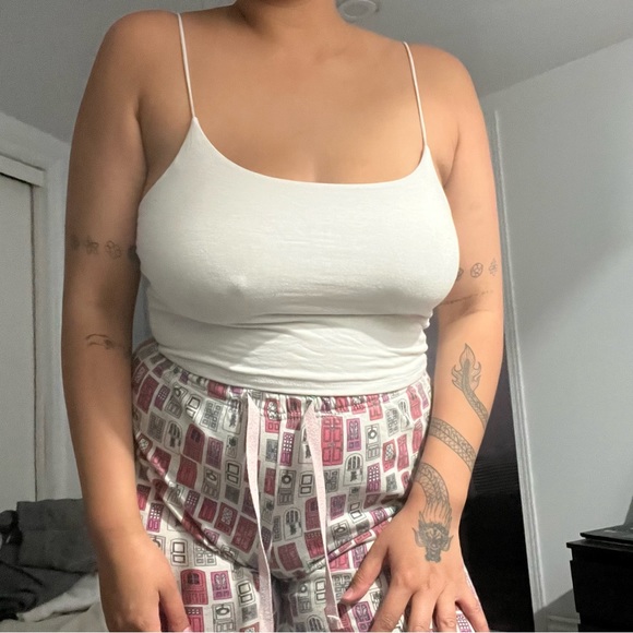 Cropped Cami Bundle - Picture 3 of 4